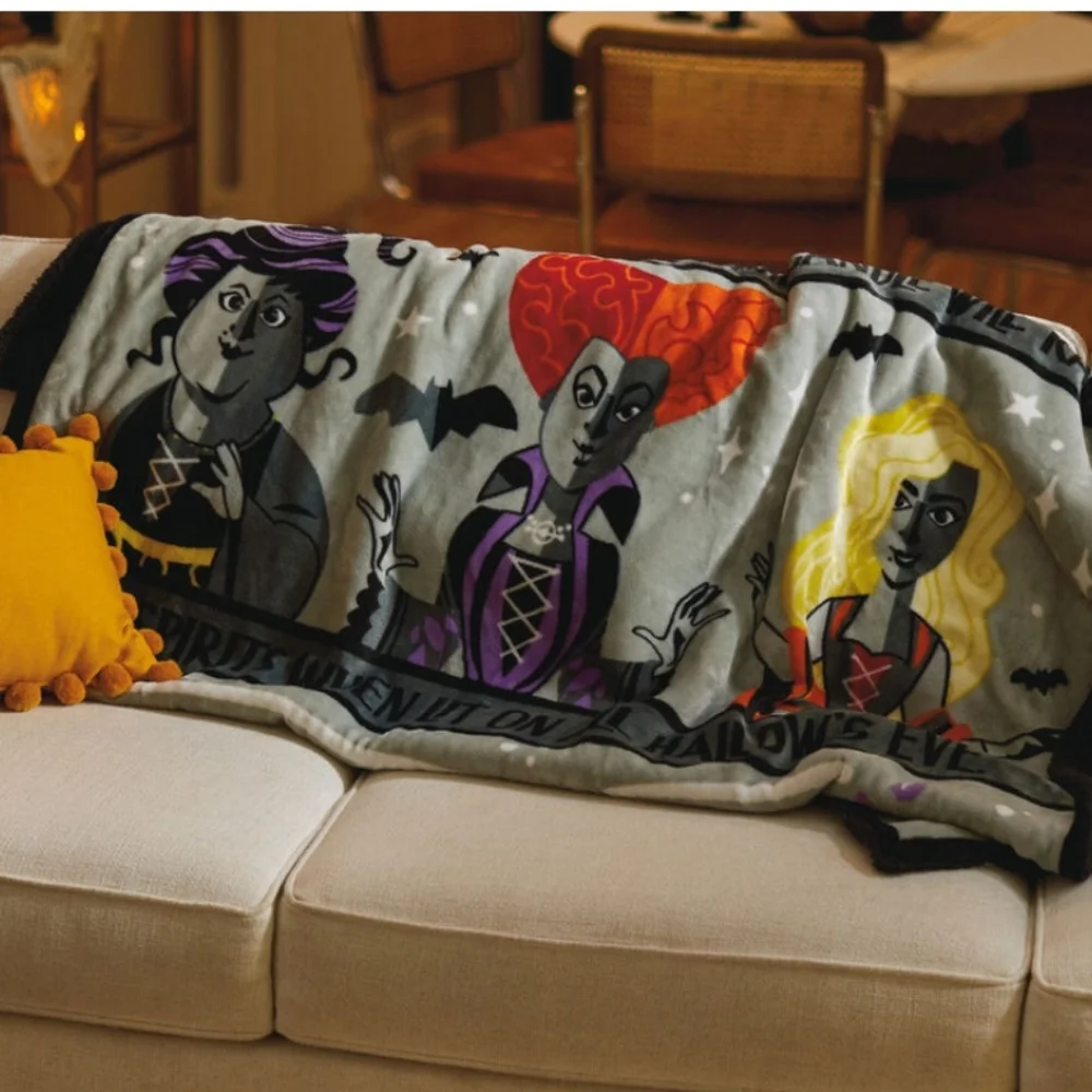 Disney Hocus Pocus Black Flame Candle Blanket, 50x60. Machine washable, NWT
